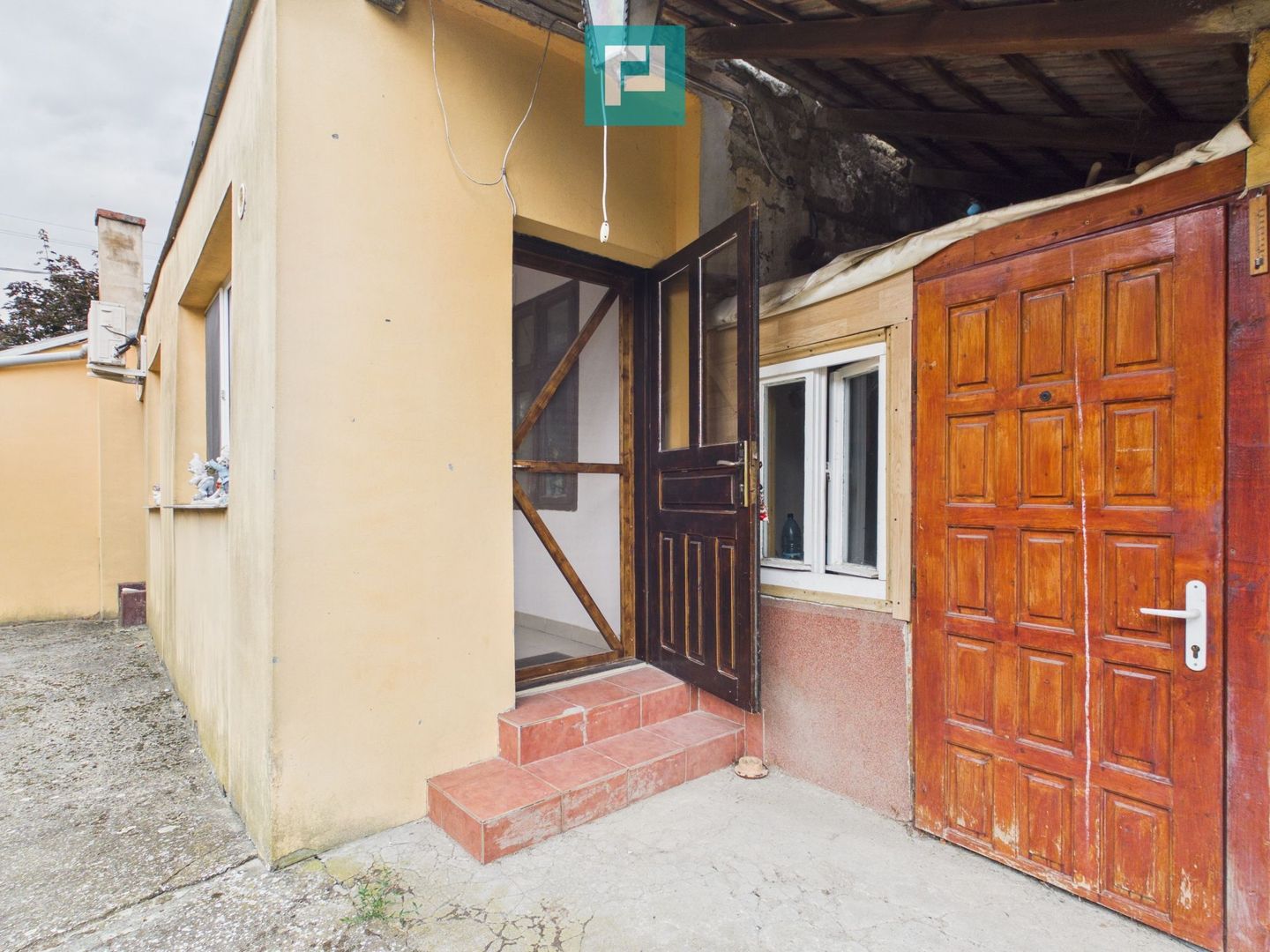 Casă + 2.877 mp teren în Timișoara - Poză 15