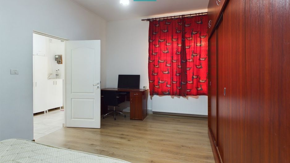 Apartament cu 3 camere la curte comună în Grădiște - Poză 13