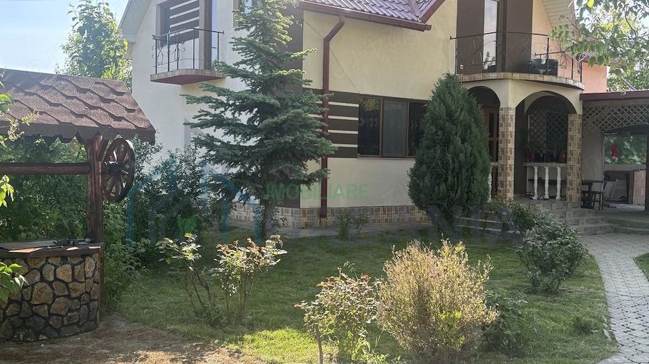 Casă de vânzare, Prisacani, 116 mp utili, teren 1000 mp, construită în 2013 - Poză 1