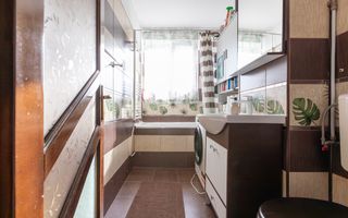 Apartament de vanzare cu doua camere, decomandat - str Cornisa Bistritei Bacau! - Poză 11