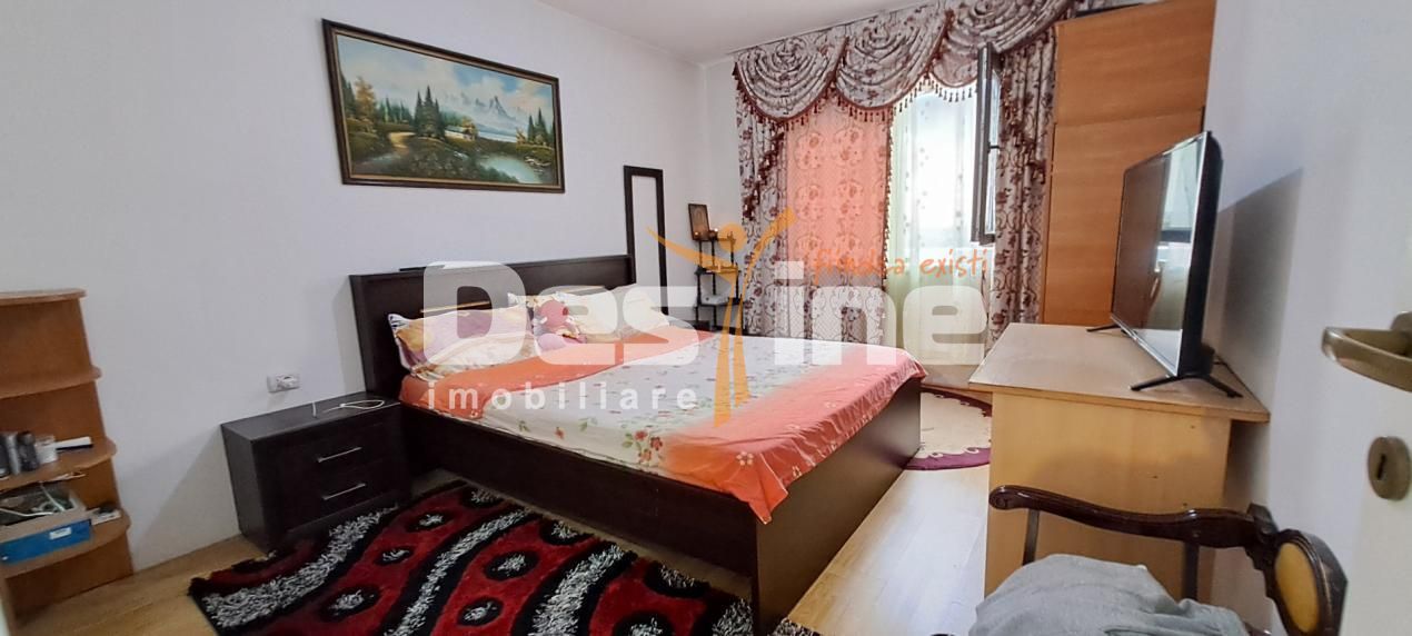 LUNCA CETATUII, CASA individuala , 8 CAMERE - Poză 6
