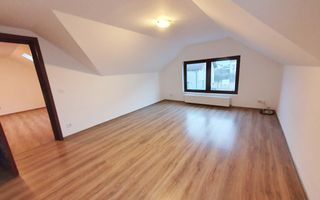 Casa D+P+M.  450 mp teren, 5 camere, garaj, pretabila pt. birouri - Poză 12