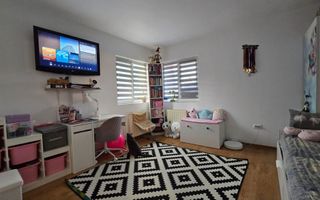 Apartament cu 2 camere, decomandat, în centrul Floreștiului. - Poză 4