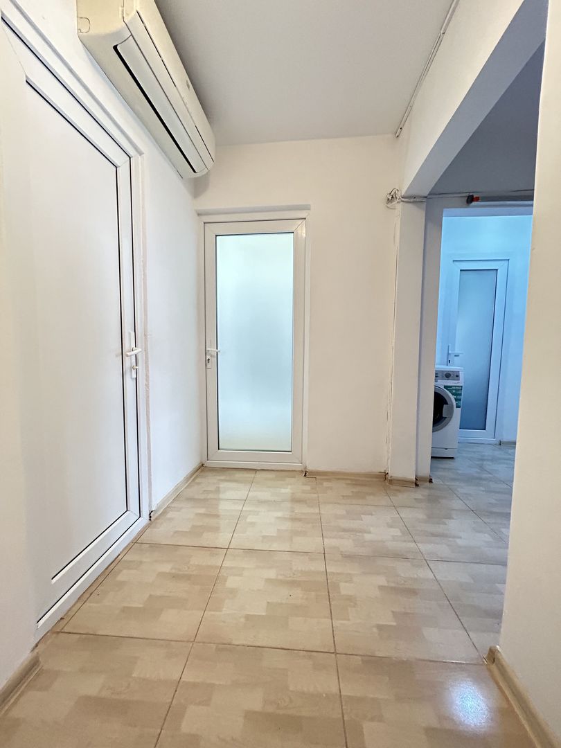 Apartament 4 camere 70 mp 2 bai centrala termica - Inel 2 - Scoala 39 - Poză 11
