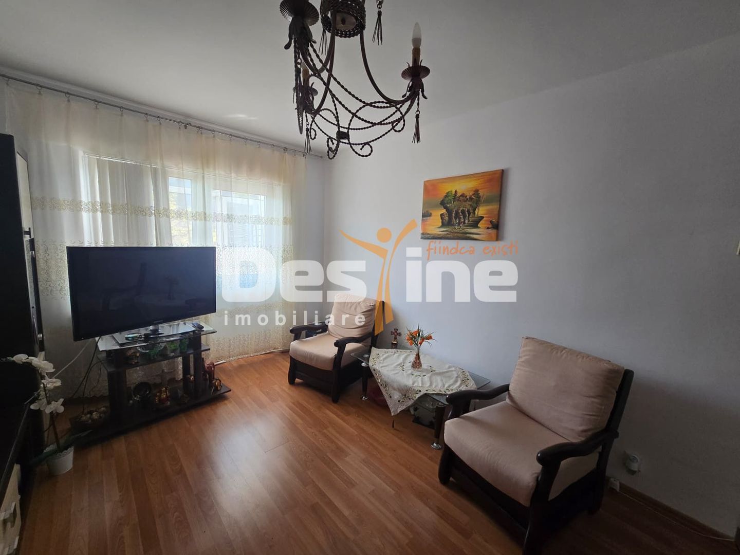 Apartament TÂRGU CUCU | 3 camere, semidecomandat, 68 mp total, mobilat - Poză 3