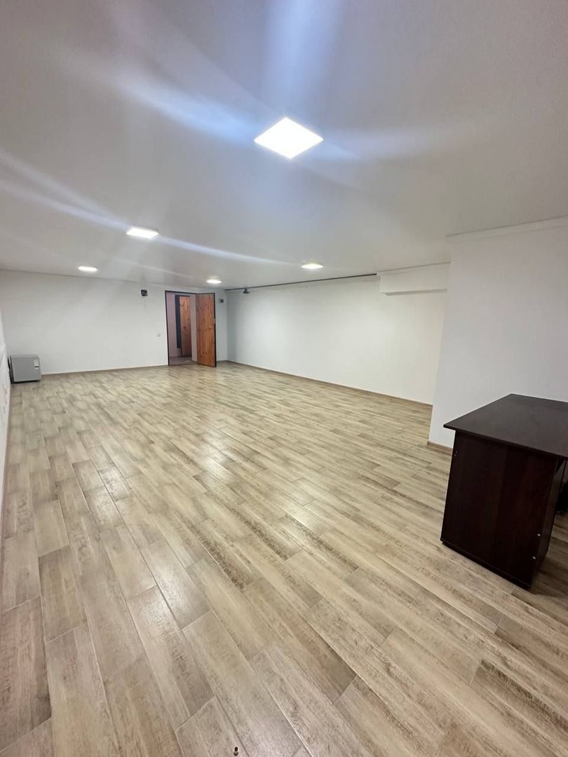 Spre Vânzare | Spațiu comercial | Chișinău | Botanica | Suprafața - 48,3 m2 | Preț - Poză 2