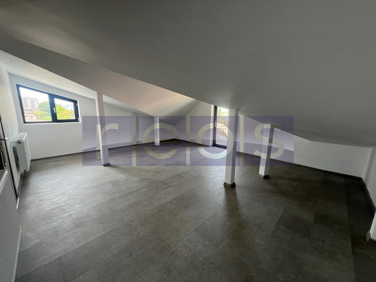 INCHIRIERE VILA P+2+M | NEMOBILATA | ZONA MIHAI BRAVU - Poză 13