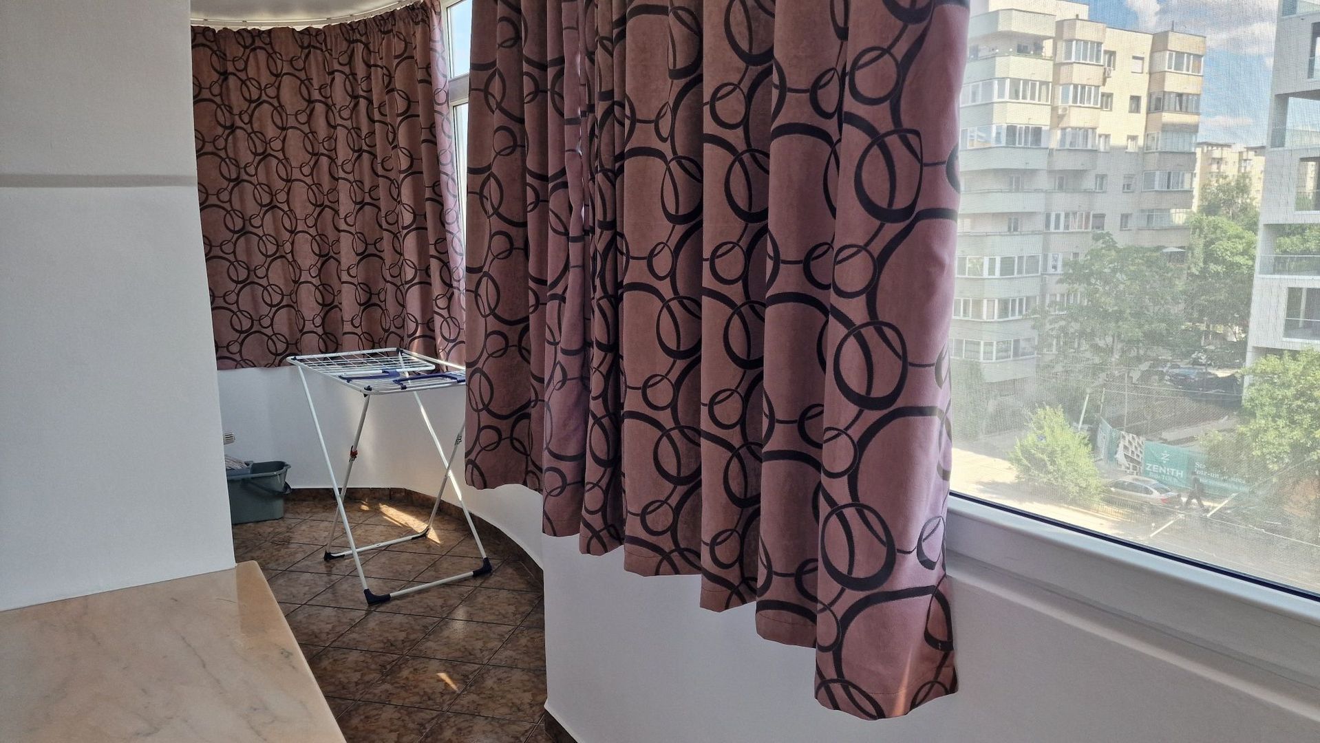 Apartament de 3 camere mobilat complet – 13 Septembrie, etaj 4, cu loc parcare - Poză 2