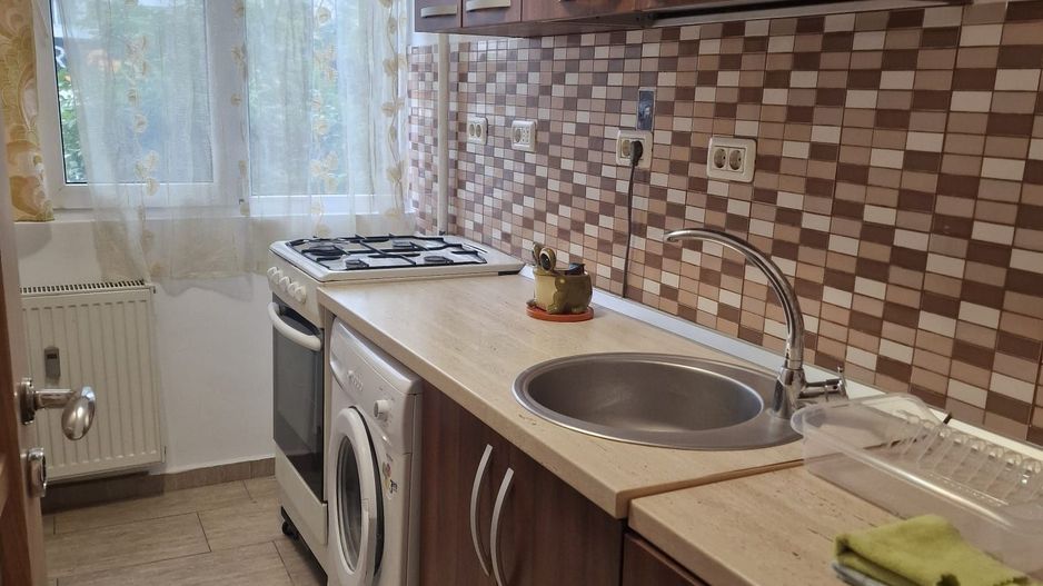 De inchiriat apartament cu 2 camere , Tineretului Dristor Budapesta - Poză 7
