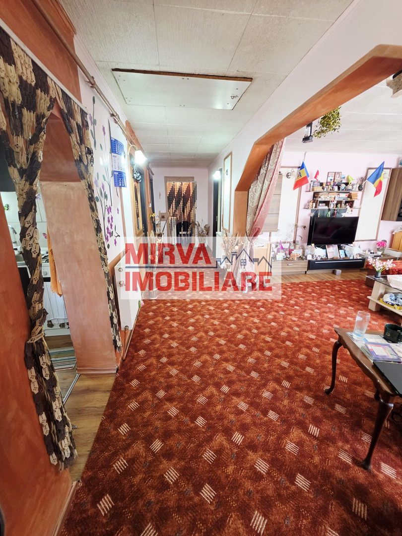 Casă 4 camere, 685 mp teren, renovată 2011 – Mănești, Zalhanaua - Poză 19