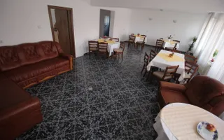 Casa 4 camere,4 bai,1 bucatarie,1 living,120 mp,500mp teren - Poză 13