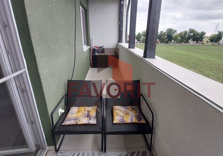 Decomandat. Mobilat si utilat. 2 balcoane. - Poză 5