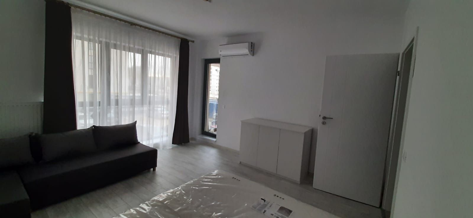 Garsoniera Plaza Residence - Poză 1