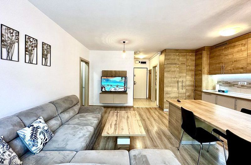 Un apartament cu 3 camere + loc parcare, primitor și modern, în zona Centrală - Poză 2