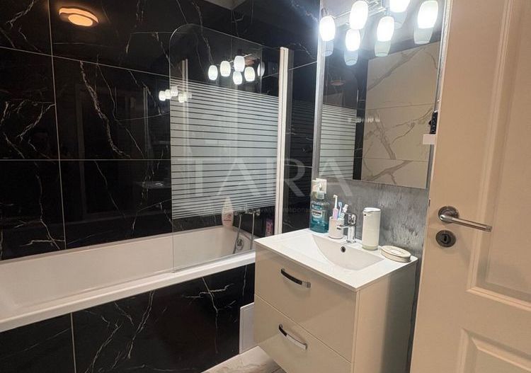 Locuință ideală pentru locuit sau investiție - Poză 4