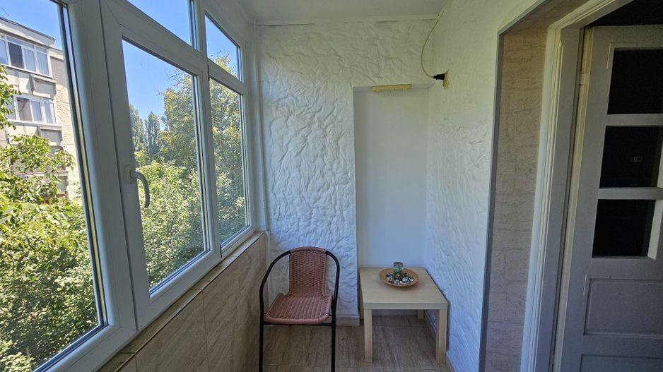De inchiriat apartament 3 camre 2 bai zona Lujerului/Gorjului - Poză 2