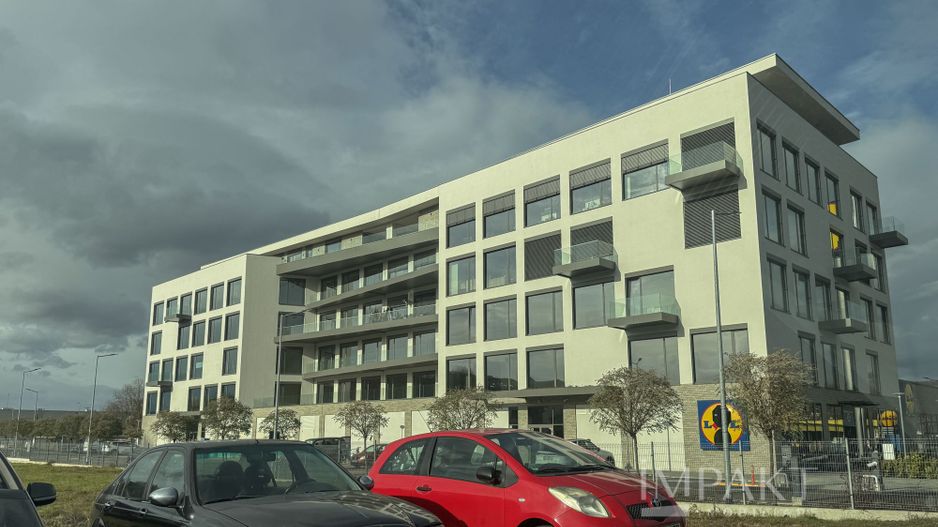 Spatiu de Birouri zona Vivo, 304 m2, terasa 35 m2 - Poză 7