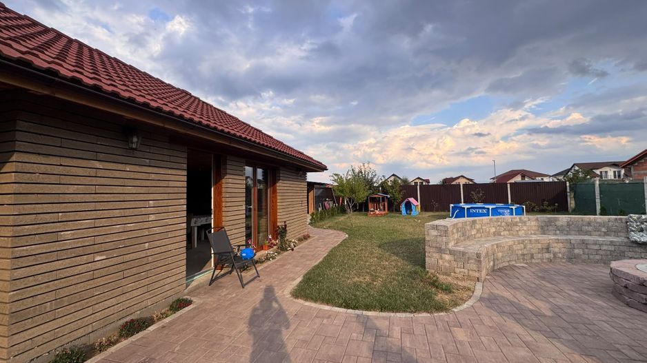 Casa individuala, curte superba, Cristian, Sibiu - Poză 1