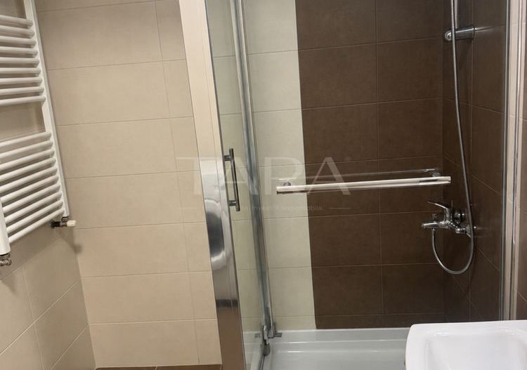 Apartament 2 camere, garaj individual inclus, mobilat și utilat. - Poză 3