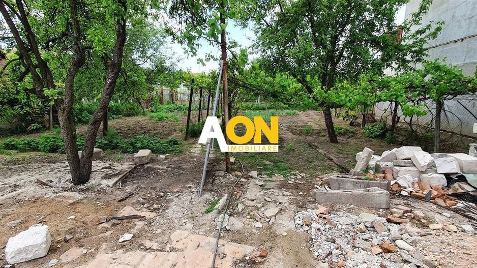 Casa 3 camere 2 bai renovata 655 mp teren Centru - Poză 4