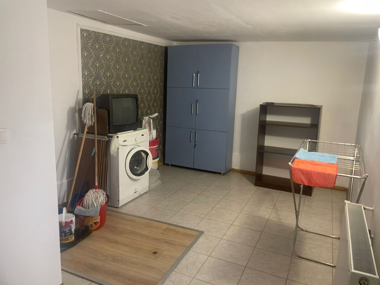 Casa de inchiriat - 200 mp - 6 dormitoare - Str. Tecuci - Poză 6