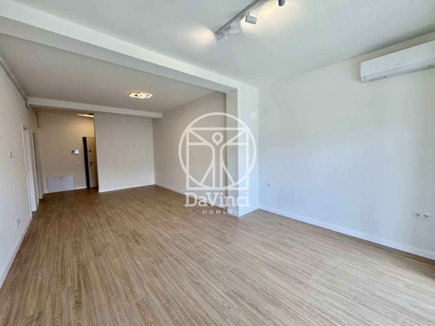 Apartament 2 camere, intabulat, finisat la cheie (STB-39E-Ra-ap.2) - Poză 4