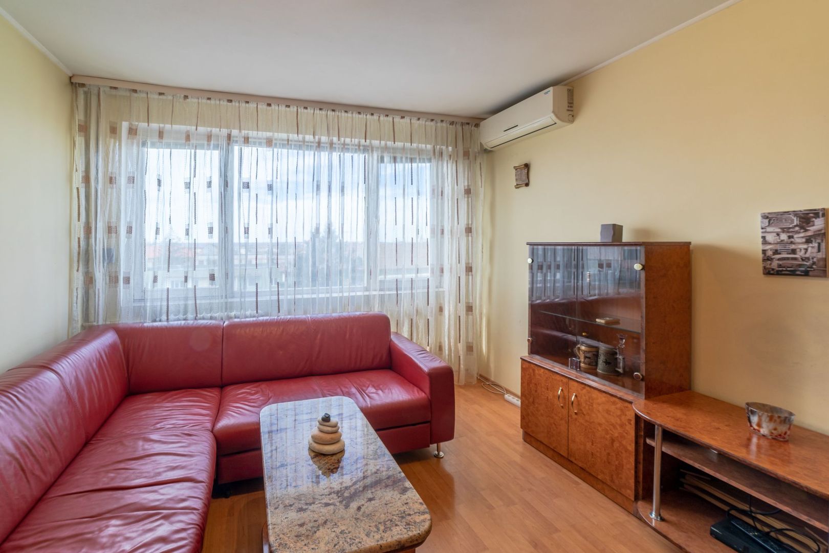Apartament decomandat cu 2 camere zona Boul Roșu - Poză 3