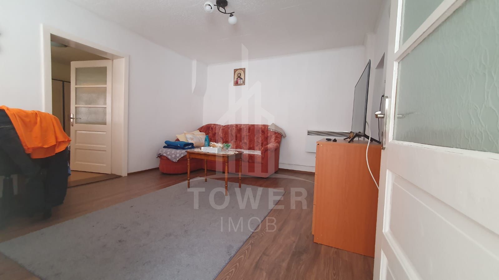 Casă spațioasă de vânzare în comuna Roșia .COMISION 0% - Poză 15