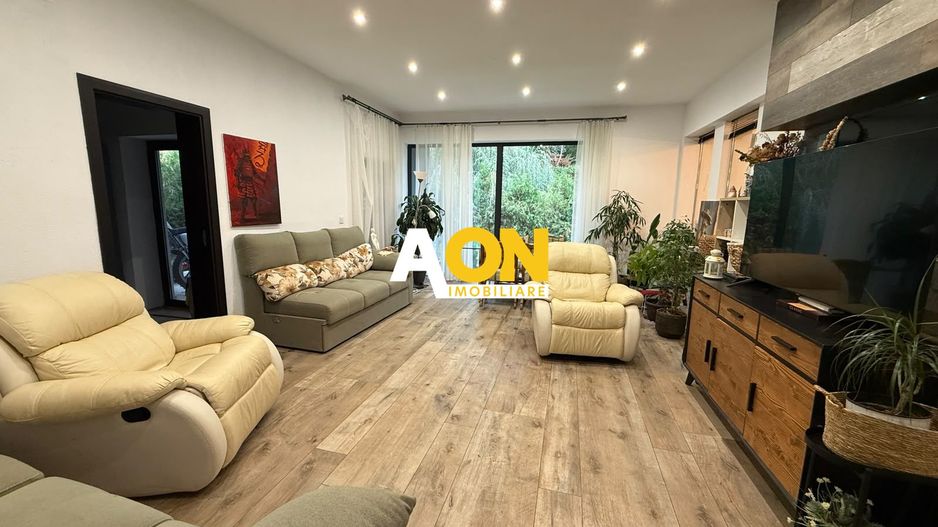 Casa Individuala Zona Schit, 4 Camere, 4 Bai, 1600mp Teren - Poză 4