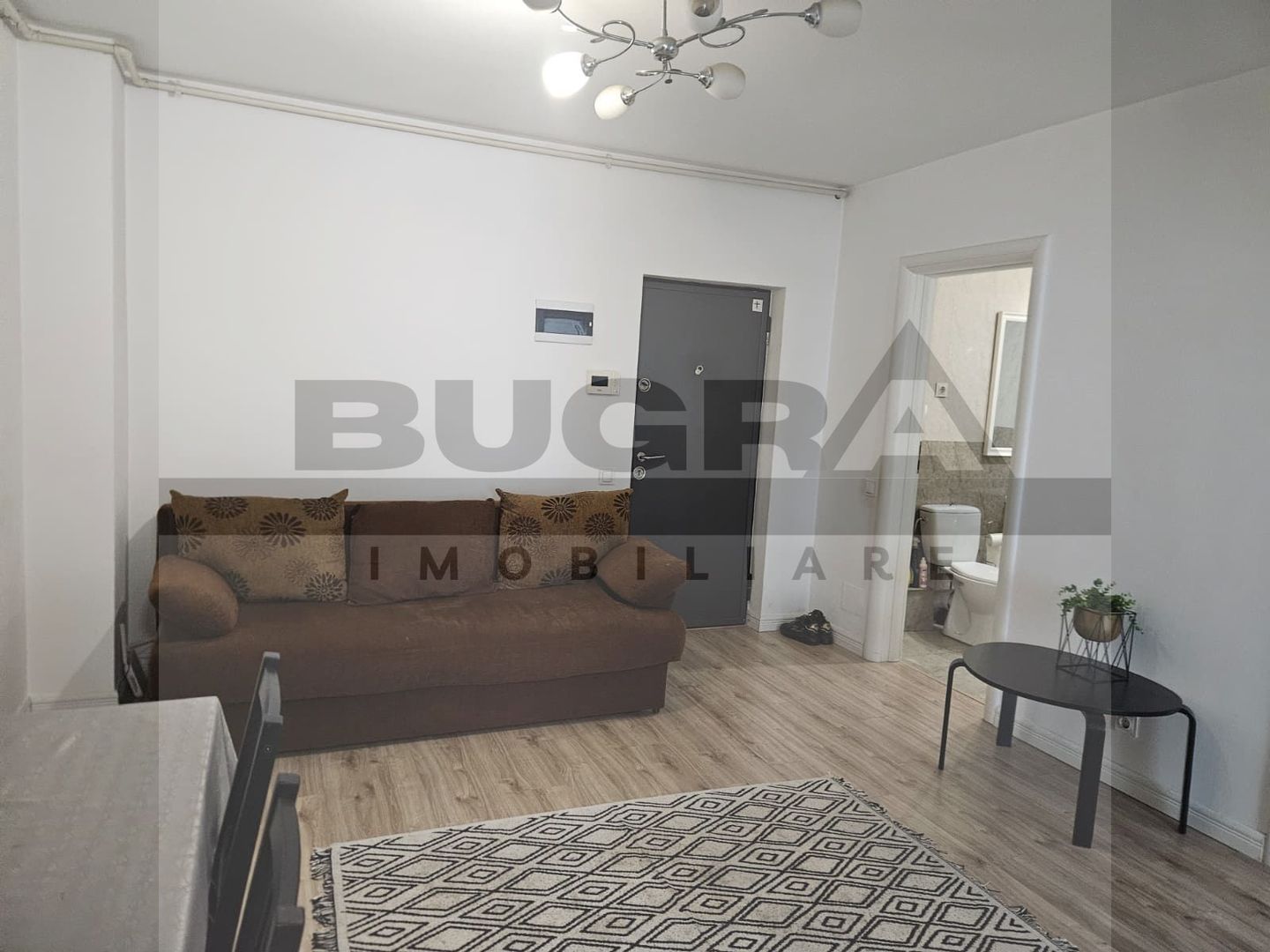 Apartament 3 camere, 50 mp, terasa 10 mp, garaj, zona Vivo - Poză 2