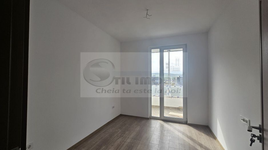 Apartament spațios 4 camere, 2 băi, balcon generos –Pacurari - Poză 5