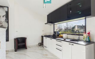 Casă cu 2 camere renovată în Battonya - Poză 4