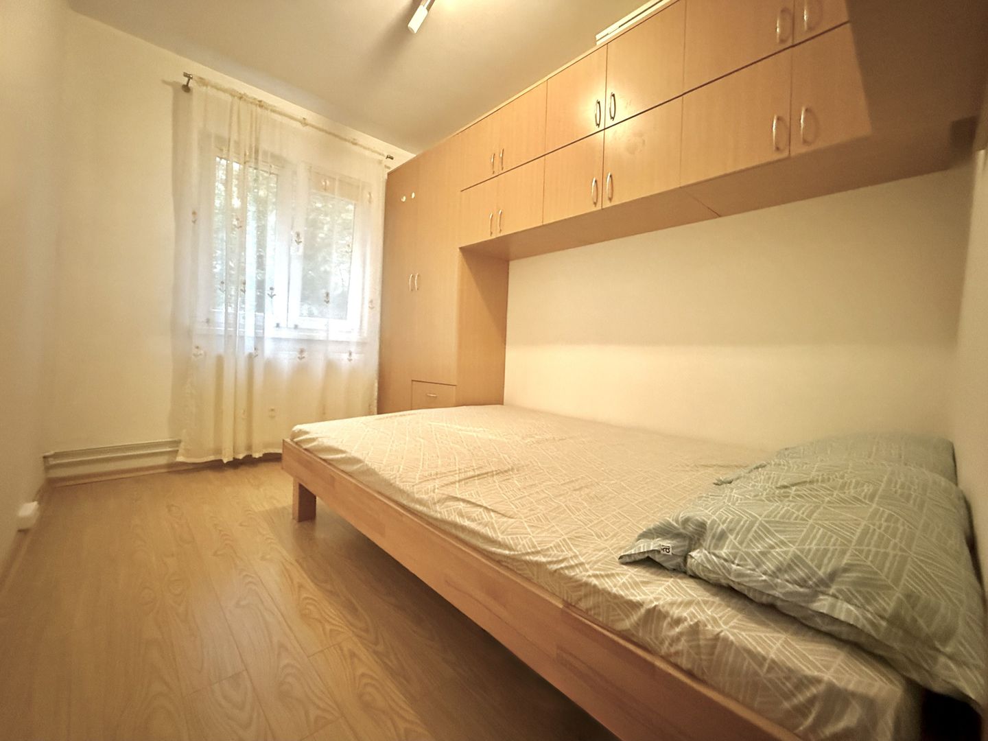 Apartament cu 3 camere în zona Gheorghe Lazăr - Poză 11