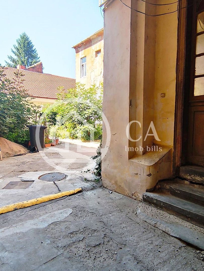 Proprietate mixta de vanzare apartament si spatiu comercial, Oradea - Poză 15