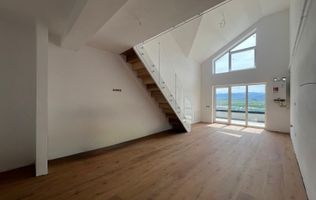 Apartament 4 camere, suprafata generoasa