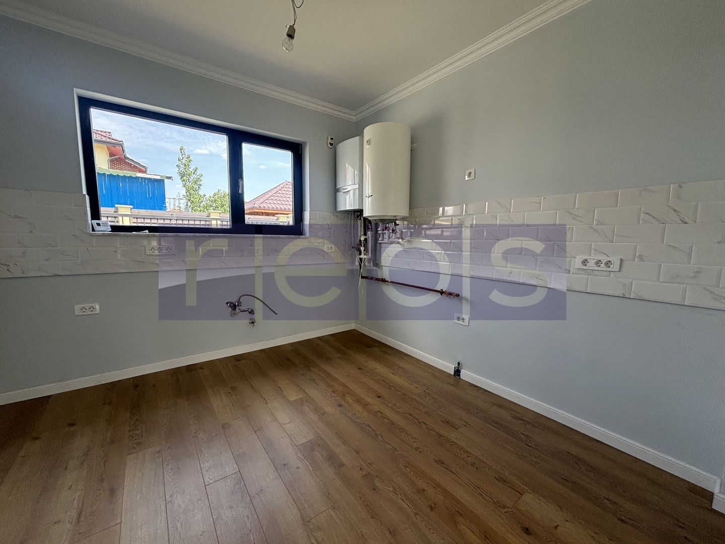 VANZARE VILA SUPERBA IN OTOPENI | 5 CAMERE | TEREN 325 MP - Poză 4