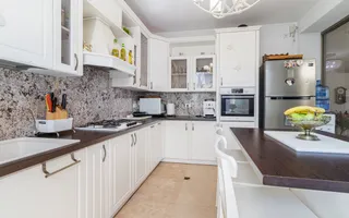 Casa Mare Sector 2, 550mp util, 300mp teren - Poză 31