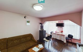 Casă cu 2 camere și 456 mp teren în Ghioroc - Poză 10