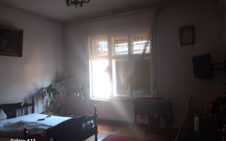 Ag BRASADAS vinde casa 4 camere cu teren 8 ari in zona CENTRALA. - Poză 2