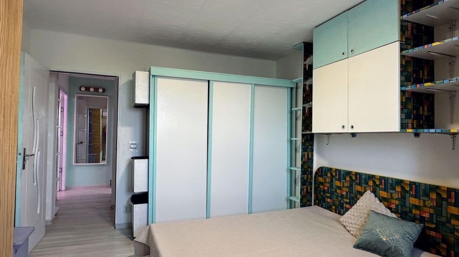 Fizicienilor - Lacramioarei, 3 camere 67 mp, pod 40 mp, modernizat - Poză 5