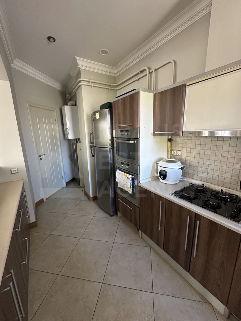 Chirie, apartament, 2 camere, strada București, Centru - Poză 4