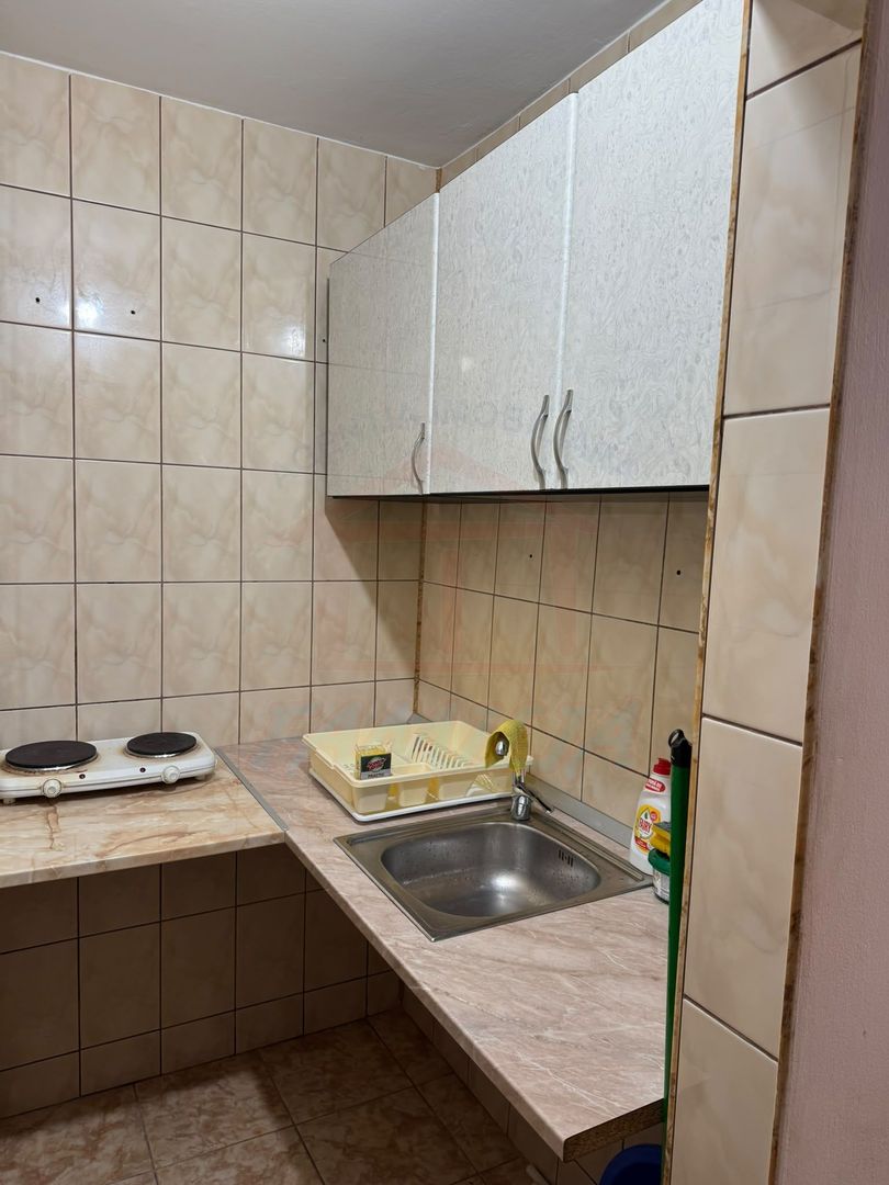 GARSONIERĂ DE ÎNCHIRIAT – ETAJ 2 | 250 €/LUNĂ - Poză 5
