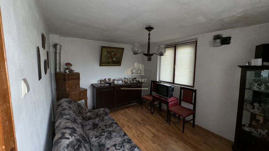 CASA 4 CAMERE, TEREN 604 MP, VOINESTI LERESTI, COMISION 0% - Poză 10