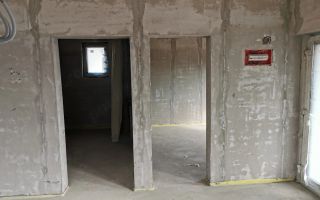 Casă la gri de vânzare în Popricani, Iași, teren 500 mp - Poză 1