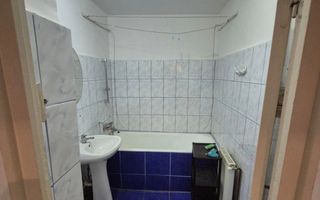 Vand apartament 3 camere Lunca - Poză 1