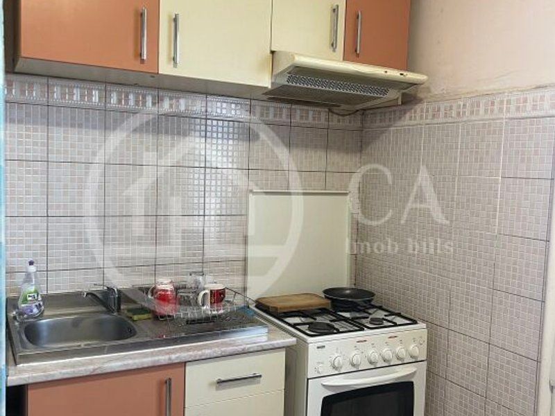 Apartament cu 3 camere de inchiriat zona Ultracentrala Oradea - Poză 12