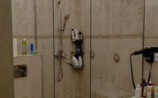 Garsoniera de lux cu jacuzzi și loc de parcare - Poză 3