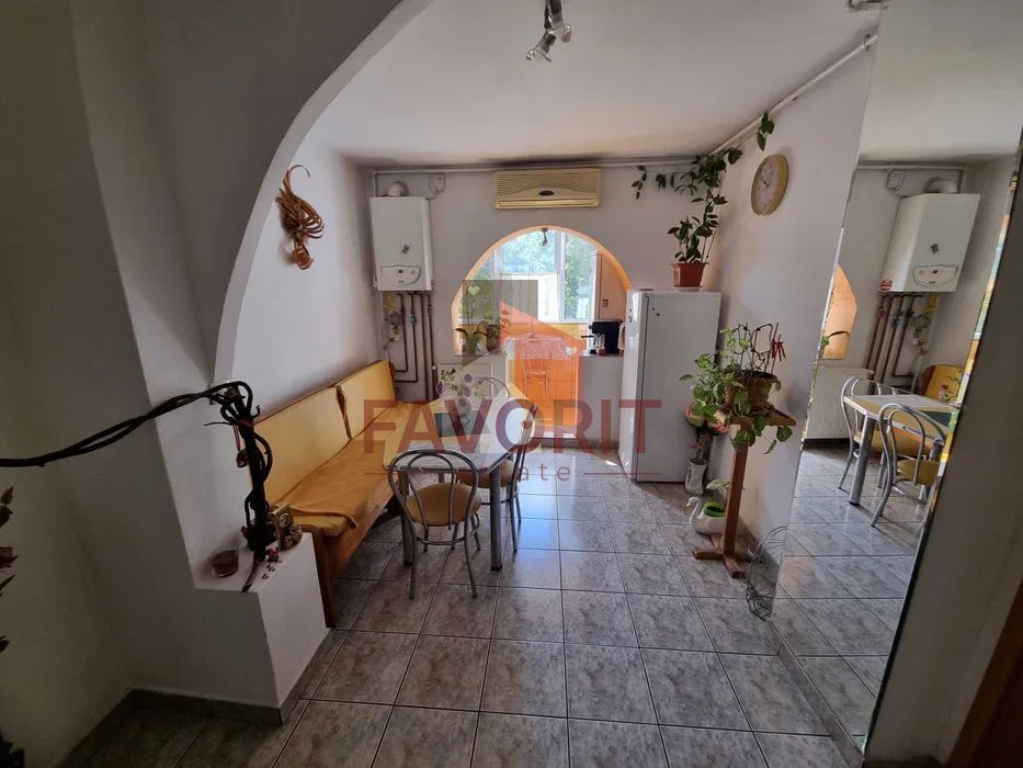 Apartament 3 camere decomandat, zona Aradului - Poză 4