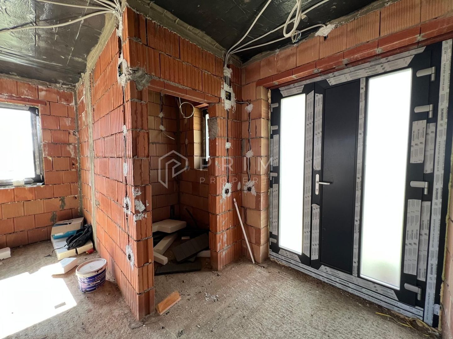 Casă individuală modernă în Corunca 150 mp utili  acces rapid Tg-Mureș - Poză 3