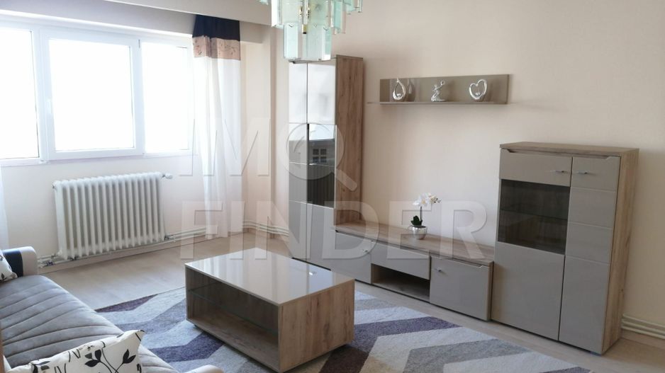 3 Camere Prima Inchiriere Piata Cipariu - Poză 1